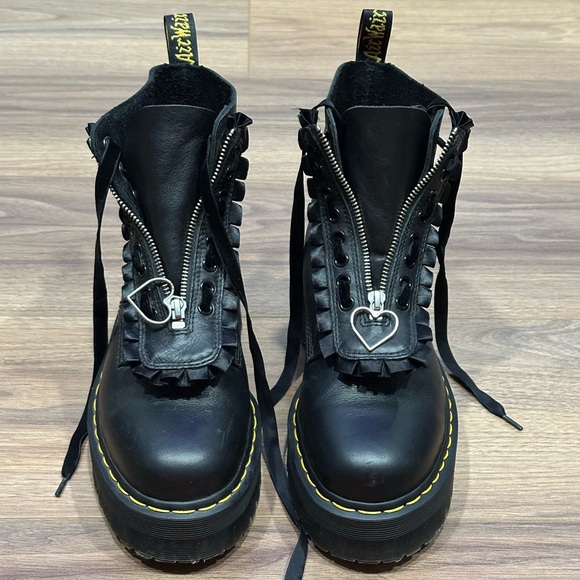 Dr. Martens X Lazy Oaf Jungle Boots in Black Size 9 - Picture 4 of 14